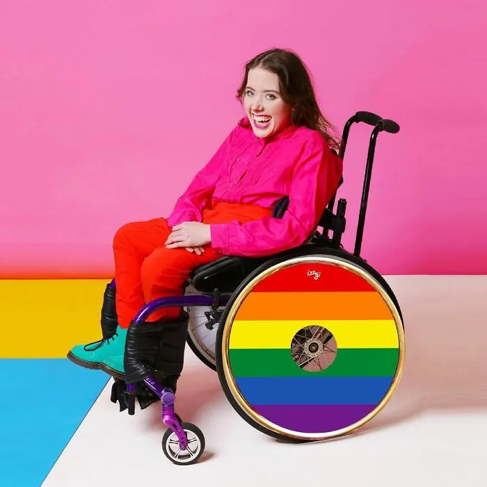 Izzy Wheels: 54 Colorful Wheelchair Accessories Created By Two Sisters