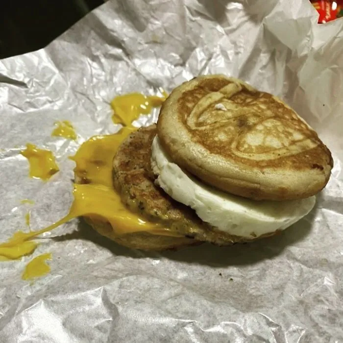 30 Clientes comparten sus peores pedidos de McDonald's en esta cuenta de Instagram