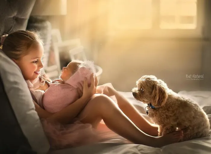 Sweet Photographs Of Kids With Animals That Might Make Your Heart Melt A Bit (28 New Pics)