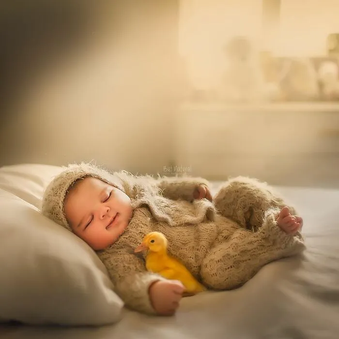 Sweet Photographs Of Kids With Animals That Might Make Your Heart Melt A Bit (28 New Pics)