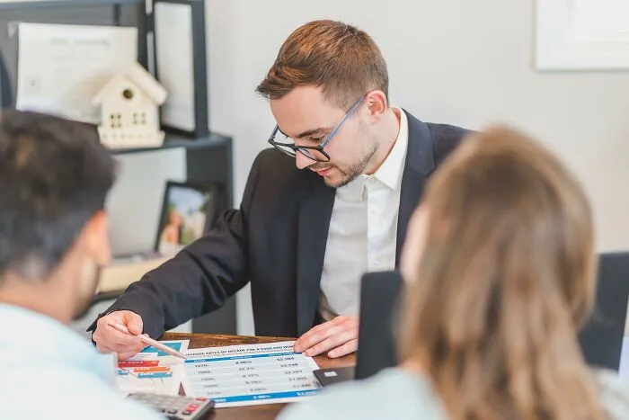 30 People Are Calling Out Jobs They Think Are 100% Overpaid