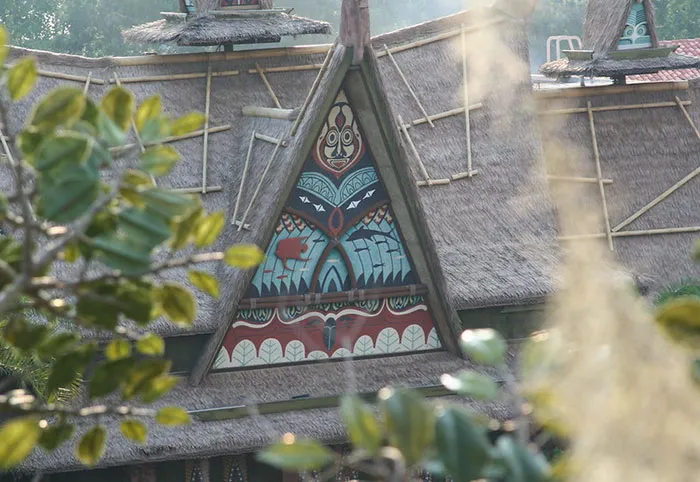 Disney Theme Park Employees Reveal Things They Love And Hate About It (30 Posts)