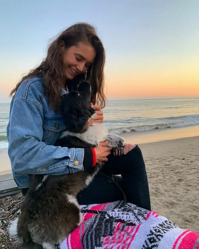 Nina Dobrev