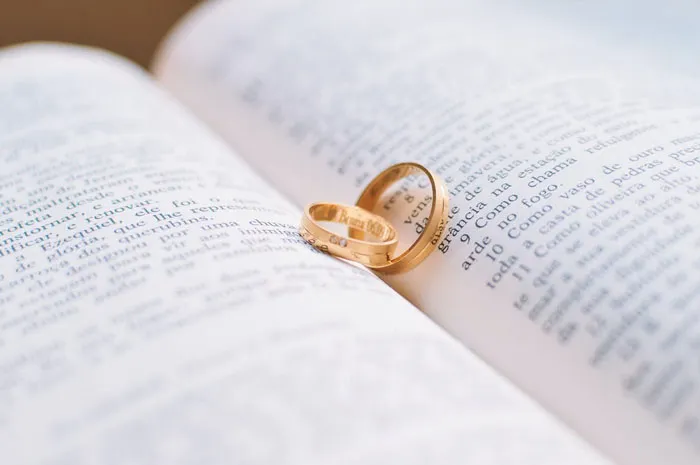 Person Asks What Married People Want All Unmarried People To Know About Married Life, 30 Deliver