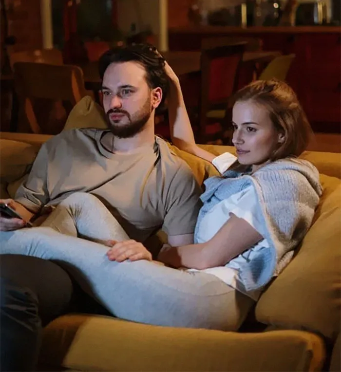 Person Asks What Married People Want All Unmarried People To Know About Married Life, 30 Deliver