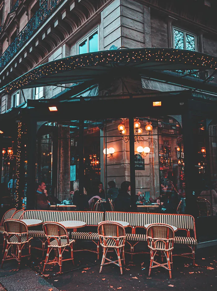 30 Heartwarming Stories About How People Met Their Partners After 30