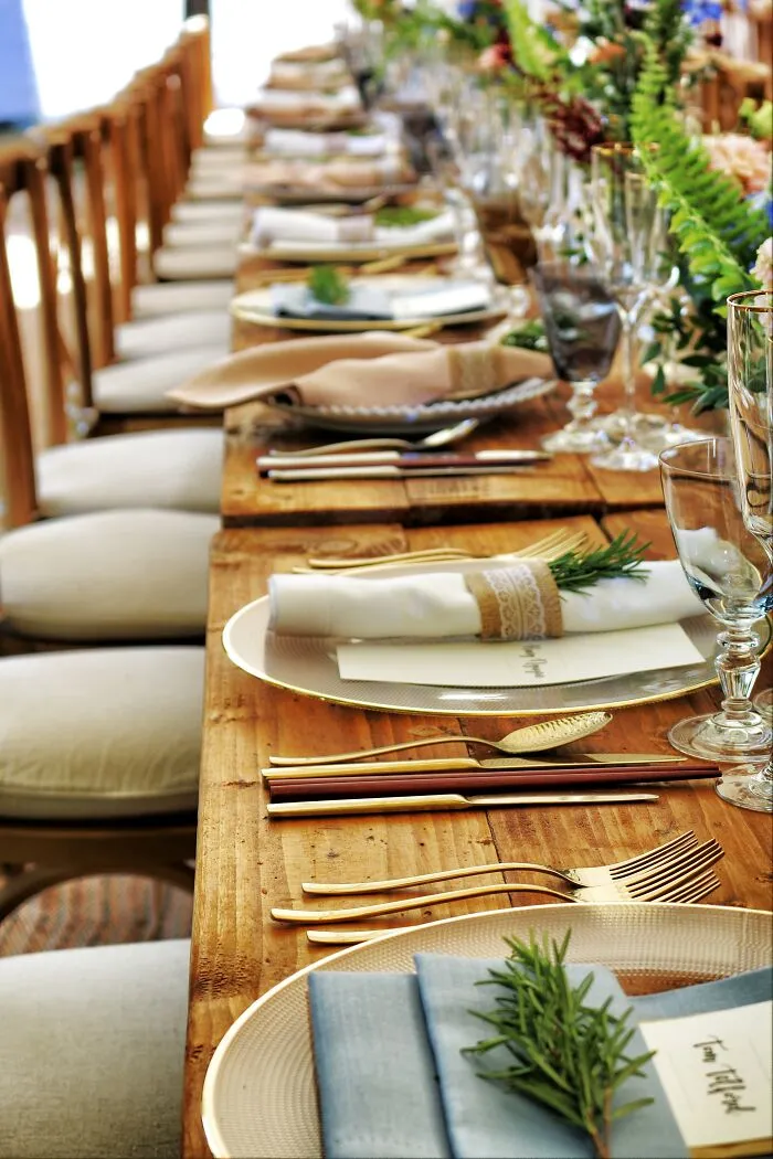 35 Of The Trashiest Things People Ever Witnessed At Weddings