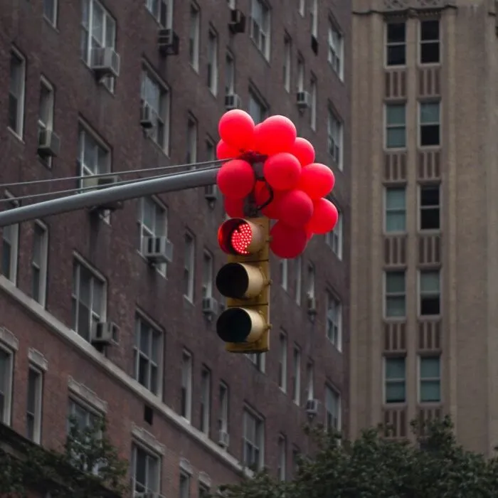 40 Photos Showing Curious Coincidences On New York City Sidewalks By Eric Kogan