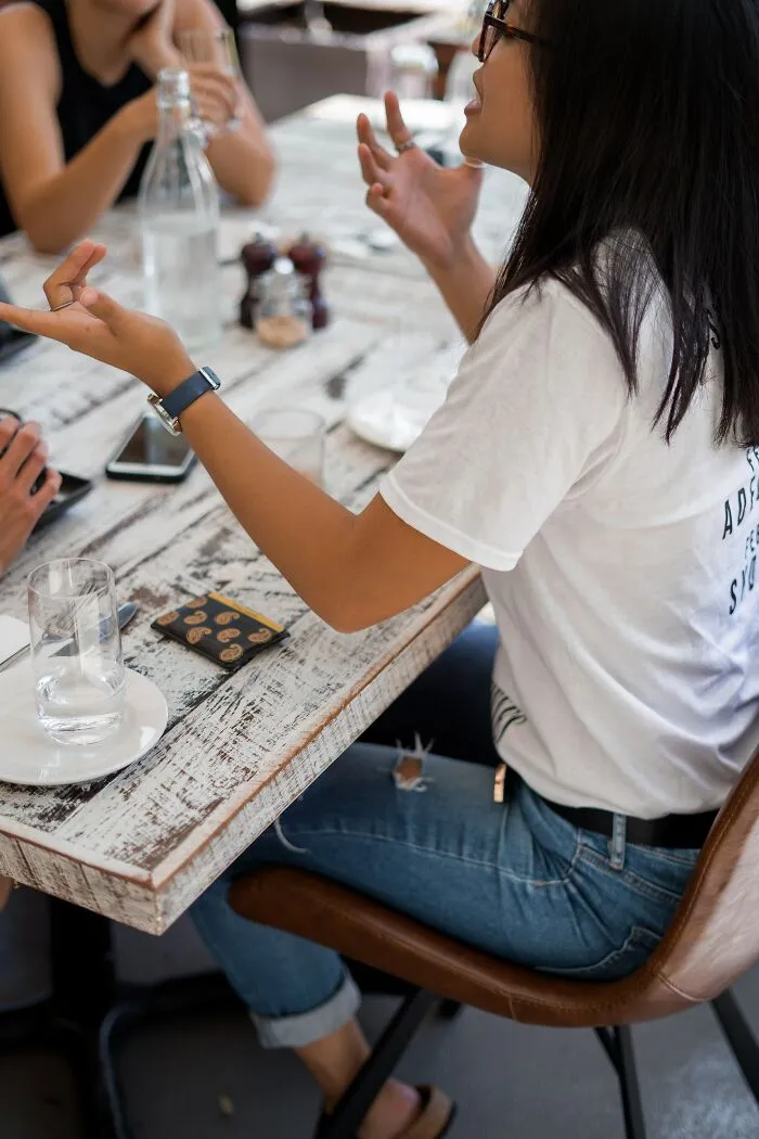 30 Of The Most Useful Social Tips That Help You Connect With Others, As Shared By This Online Group