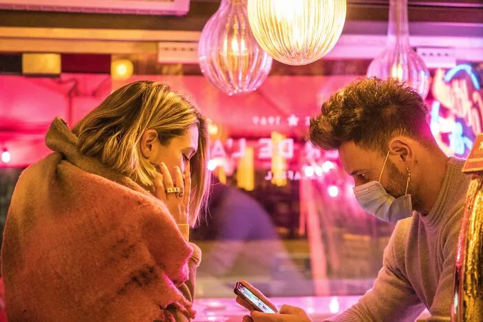 20 Útiles consejos sociales que te ayudarán a conectar con los demás, compartidos por este grupo online