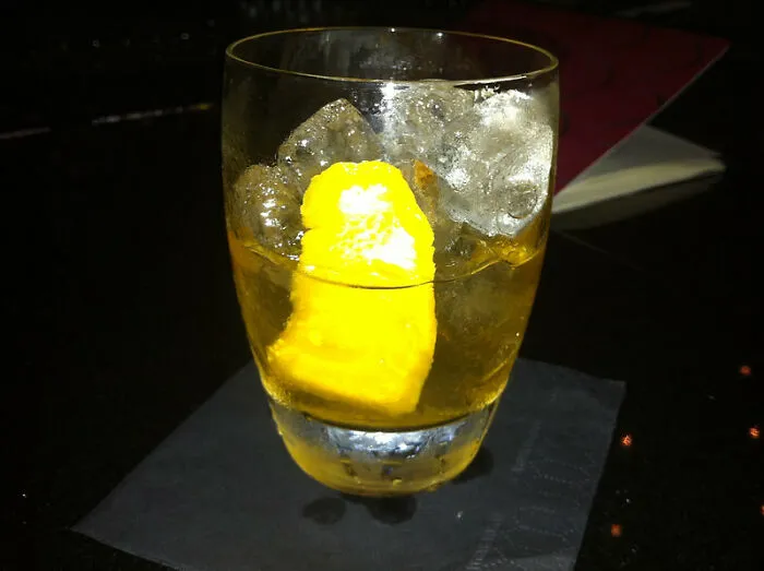 Bartenders In This Online Group Jokingly Disclose What These 30 Drink Orders Tell Them About You As A Person