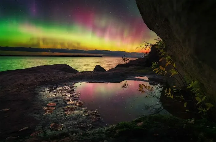 “Aurora Sherbet In The Apostles” By Marybeth Kiczenski