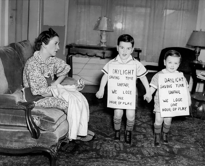 Kids Protesting The Dst. New York, 1939