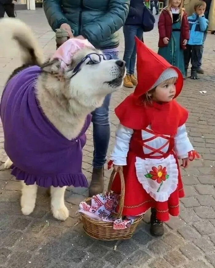 La abuela está muy mona