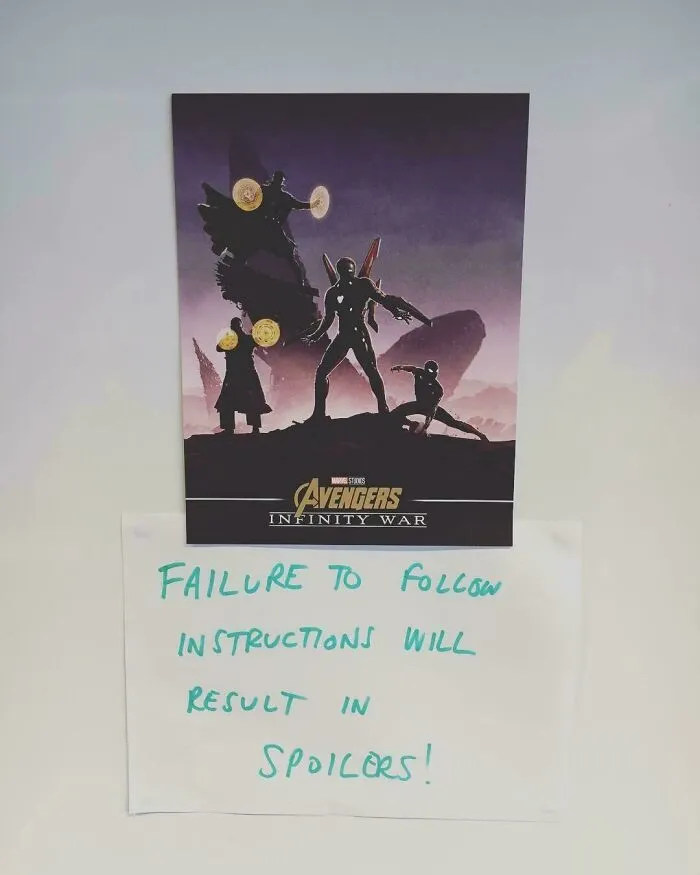 Mi amigo es profesor de secundaria y pegó esto en la pared de su aula
