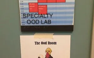 50 Times Teachers Hung The Funniest Signs In Their Classrooms And They Ended Up Being Praised Online
