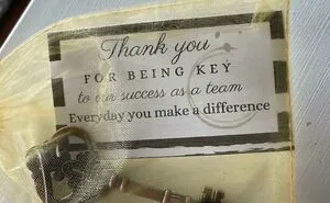30 Cheap And Insulting Things That People Received As Holiday Bonuses At Work