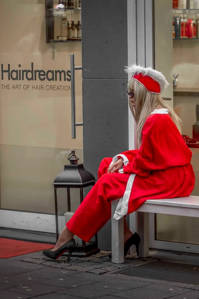 I Thought It Was A Real Person Sitting On A Bench, Until I Noticed Her Hands. Festive Mannequin