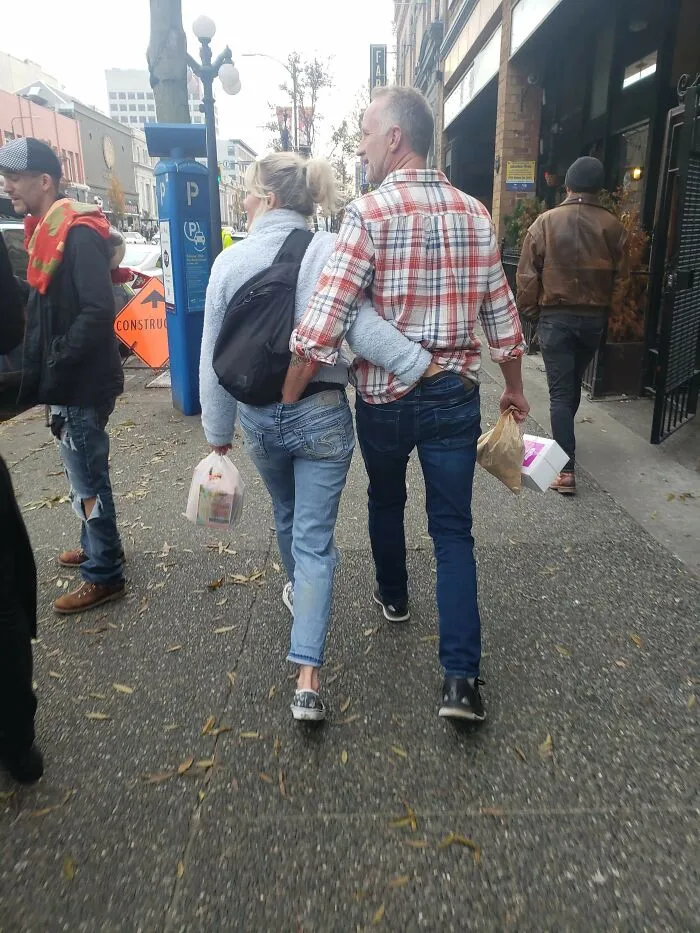 De camino a la Feria de Navidad en el centro de la ciudad