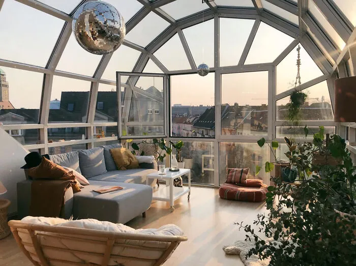 A Delightful Sunroom In Berlin, Germany 