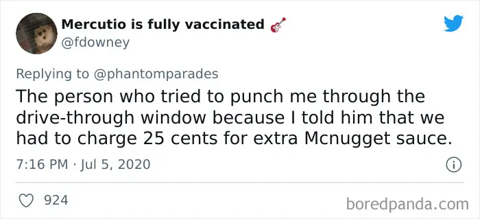 40 Twitter Users Share Their “Weirdest” And “Rudest” Customer Experiences