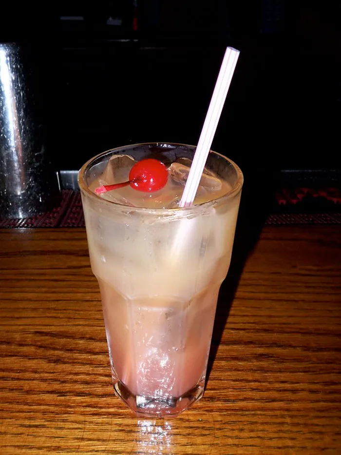 Bartenders In This Online Group Jokingly Disclose What These 30 Drink Orders Tell Them About You As A Person