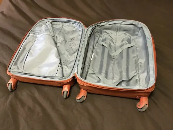 30 Of The Worst Christmas Gifts People Ever Received, As Shared In This Online Group