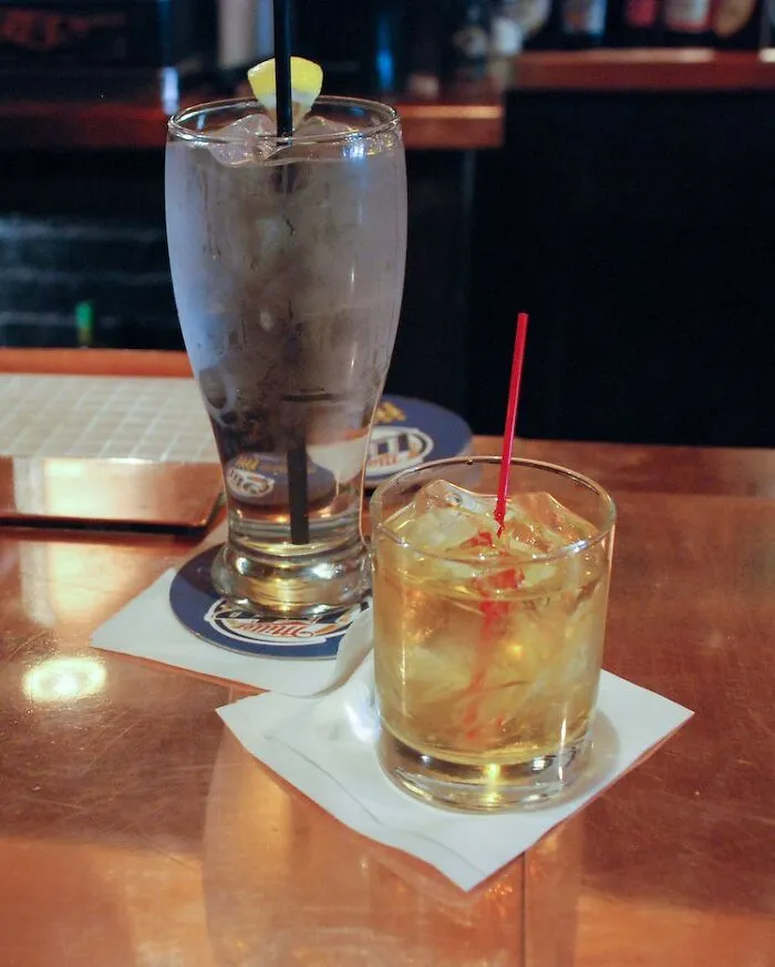 Bartenders In This Online Group Jokingly Disclose What These 30 Drink Orders Tell Them About You As A Person