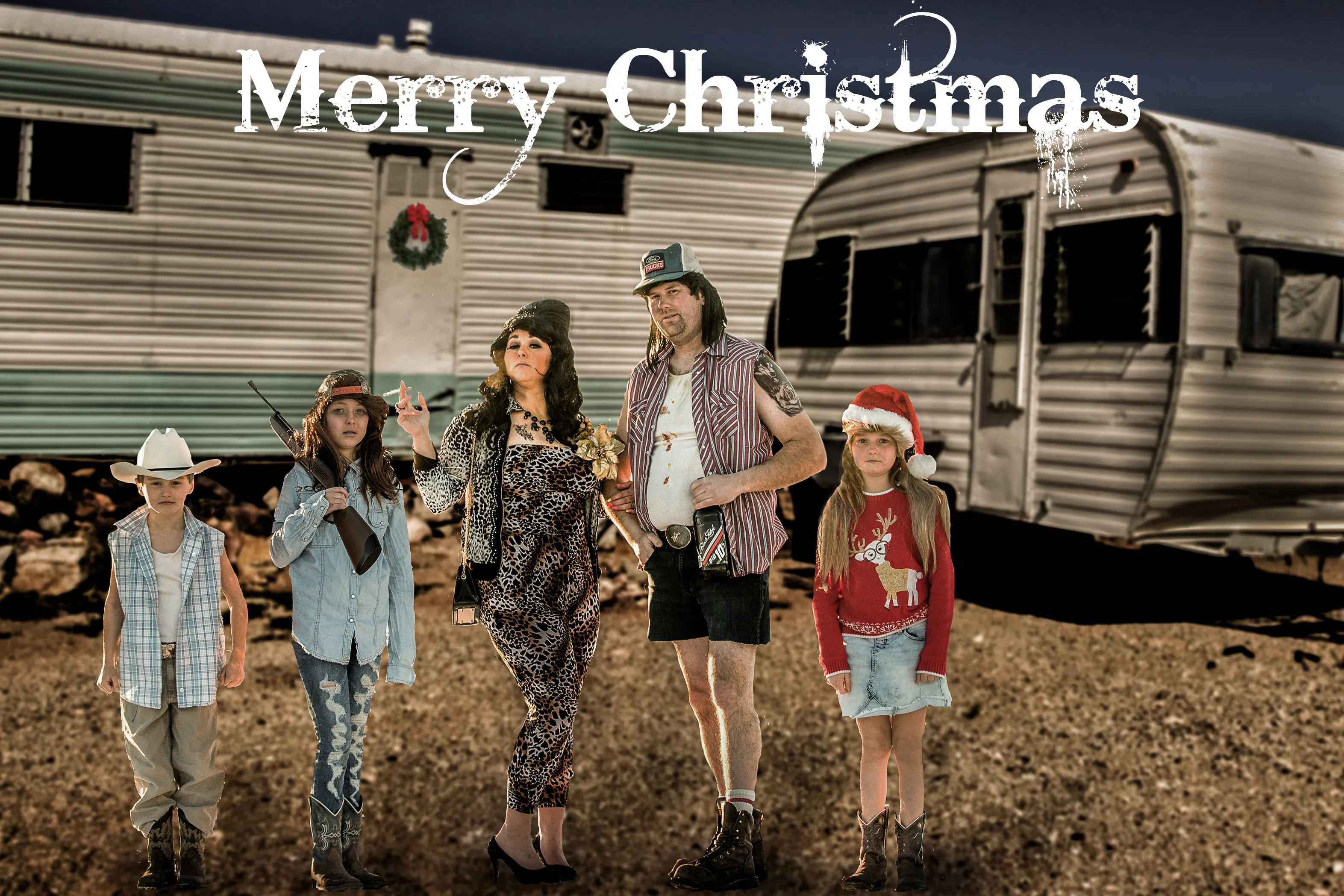 10 Years The Preece Family Has Taken Awkward Christmas Photo That Are So Bad You Love Them