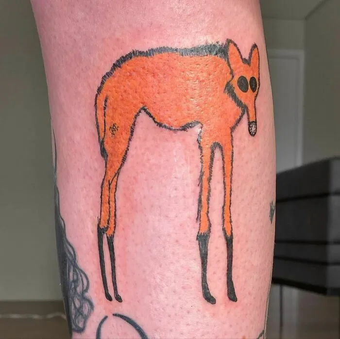 Esta tatuadora es conocida por no saber dibujar y por eso a la gente le gustan tanto sus diseños (32 fotos)