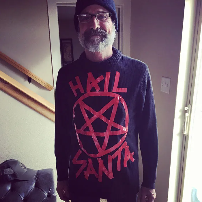 I Didn’t Have An Ugly Christmas Sweater For The Party, So I Made One