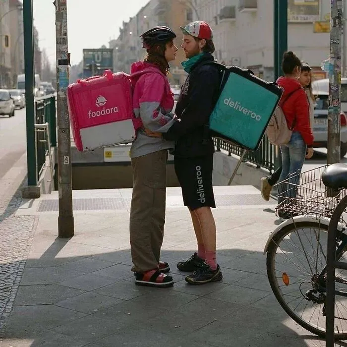 30 Fotos de "humanos del capitalismo" que te harán reír y llorar al mismo tiempo