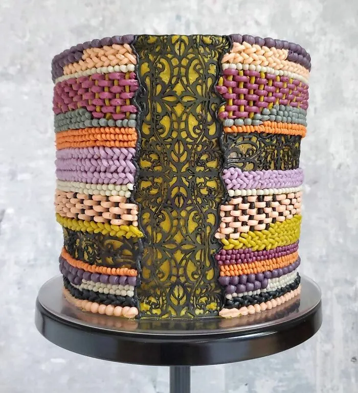60 Decorated Cakes That Like They’ve Been Embroidered By This Food Artist