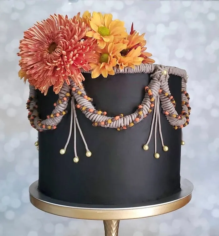 60 Decorated Cakes That Like They’ve Been Embroidered By This Food Artist