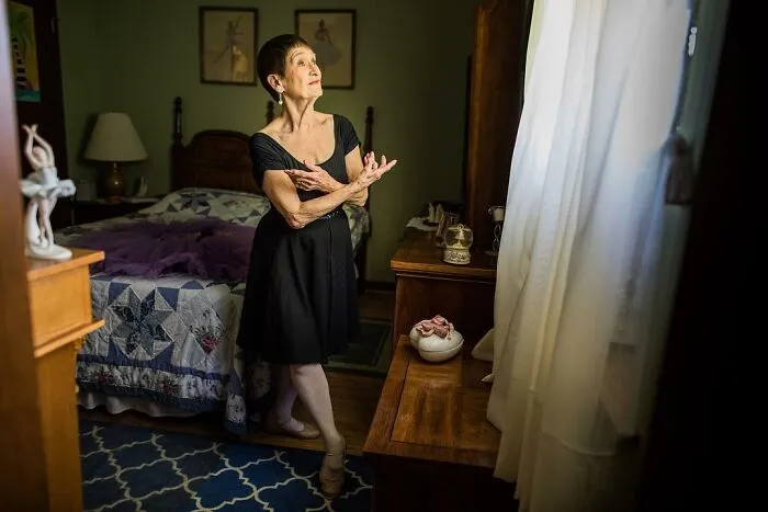 Photographer Captures People And Their Bedrooms To Show Their Different Ways Of Living (30 New Pics)