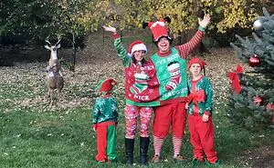 Every Year Our Family Tries To Make The Funniest Christmas Cards And Here Are 13 Of Our Favorite Ones