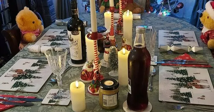 Hey Pandas, Show Us Your Holiday Food Table (Closed)