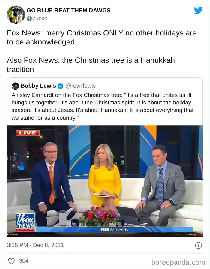 Someone Sets The Fox News Christmas Tree On Fire, And Here’s How The Internet Reacted (30 Pics)