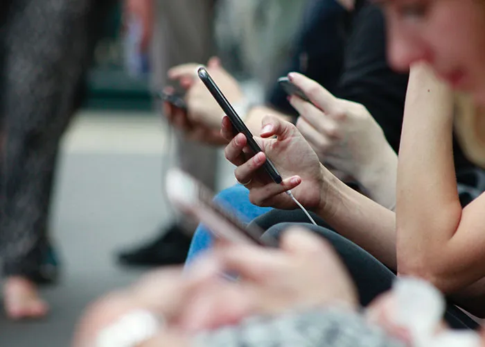 25 Comportamientos totalmente saludables que otras personas suelen avergonzar