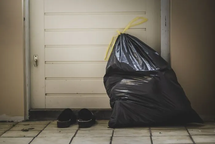 30 People Reveal How Much They Get Paid For The Job They Do