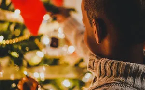 Mom Excludes Her Black Stepdaughter From A Christmas Family Pic, Is Surprised By People Calling Her Racist