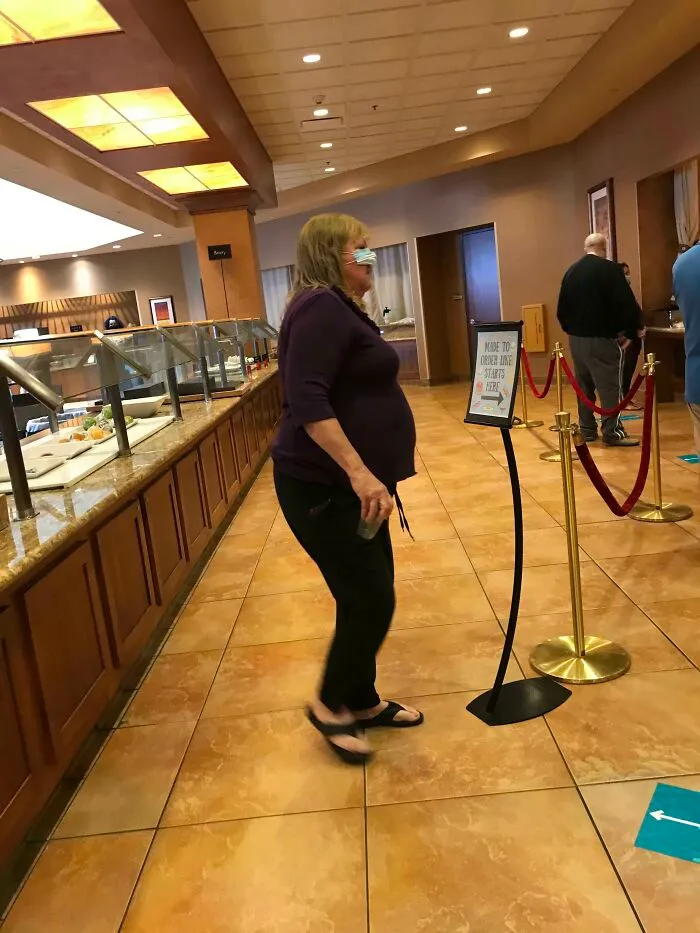 This Lady’s Husband Wouldn’t Allow Anyone On The Elevator With Them, Then She Walks Around The Whole Food Service Area Like This