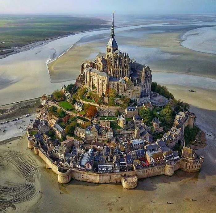 Monte Saint-Michel cuando baja la marea