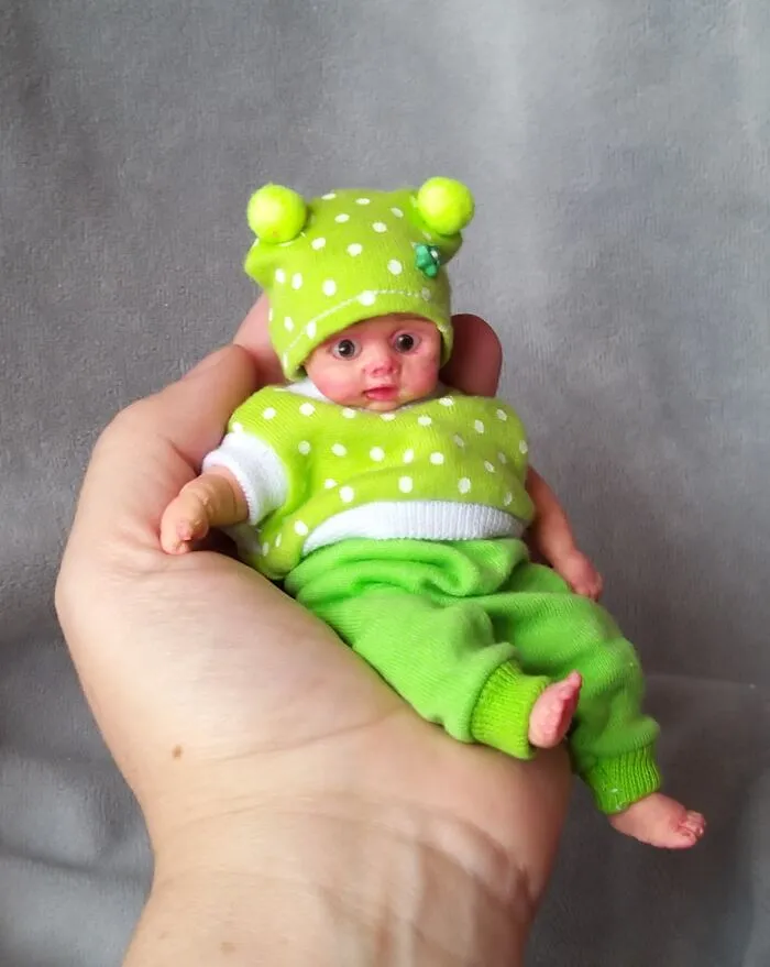 I Create Tiny And Realistic Looking Silicone Baby Dolls, And Here Are The Best 31 Pics