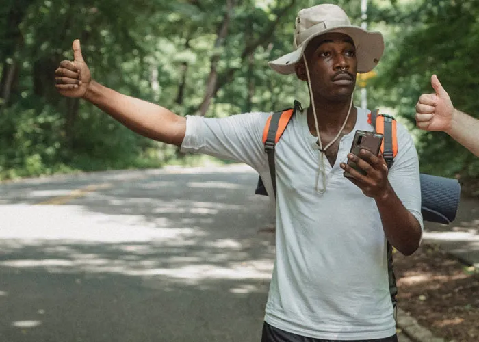 30 No-Gos In American Culture According To The People Who Live There