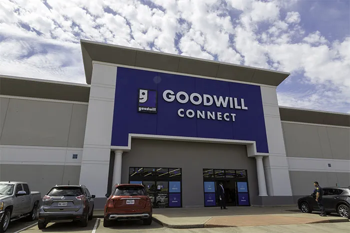 30 Secrets Large Corporations Don’t Want Customers To Know, Shared By Ex-Employees