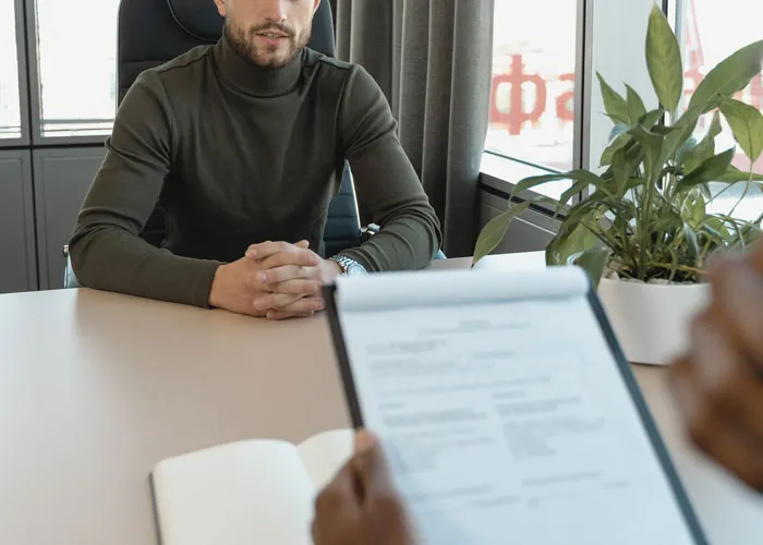 Job Interviewers Reveal The Worst "This Person Isn't Getting The Job" Moments, Show What Not To Do (30 Posts)