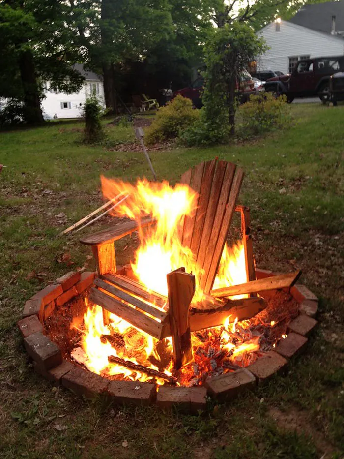 34 Stories About The Worst Things Guests Did, Told By Users Of This Online Community