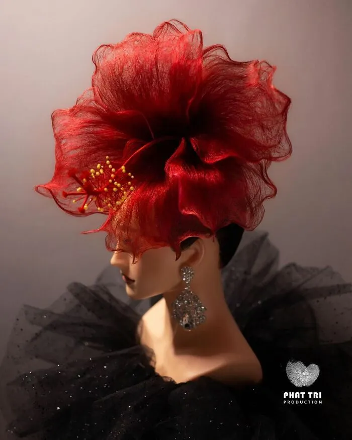 This Vietnamese Hairstylist Creates Intricate Hairstyles That Sometimes Take Up To 2-3 Months To Finish (37 Pics)