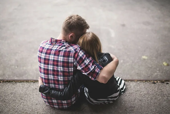 “What Horrid Secrets Do Your Parents Have, And Are Oblivious To You Being Aware Of?” (24 Answers)